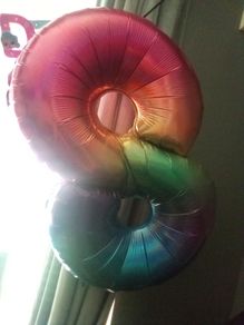 free 8 balloons