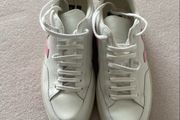Veja runners Size 40 UK7