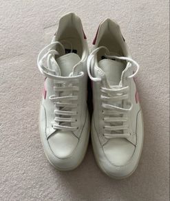Veja runners Size 40 UK7