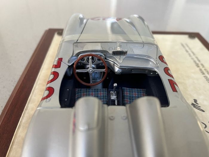 Mercedes 300 SLR Signed by Stirling Moss COA 1/18 Rare