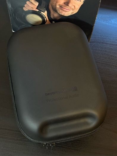 Audiophile Headphones: Beyerdynamic T1 2nd Generation Black Edition