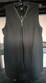 Beautiful blouse, size 8
