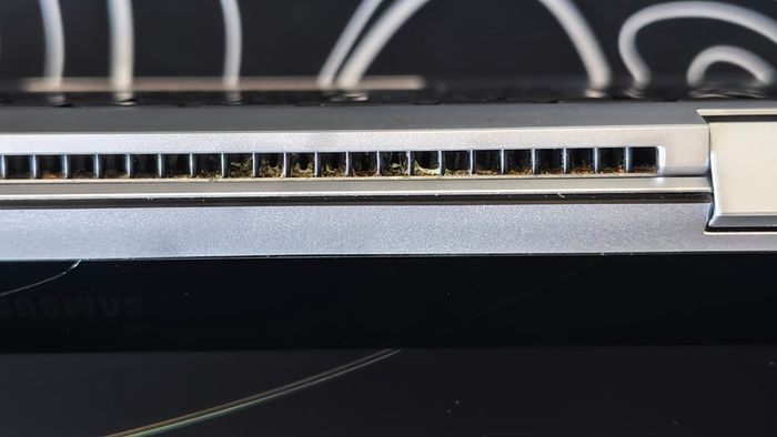 Laptop Samsung NP730QED-KB1UK for Parts / Repair - Water Damage - No SSD