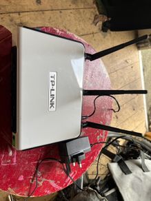 TP-LINK Wireless Router