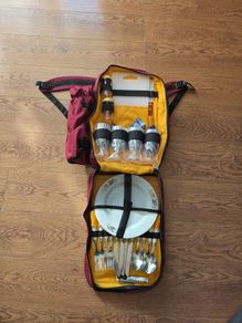 Picnic set back pack (2 available)