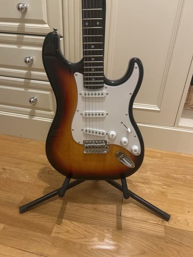 harley benton electric guitar perfect condition never used