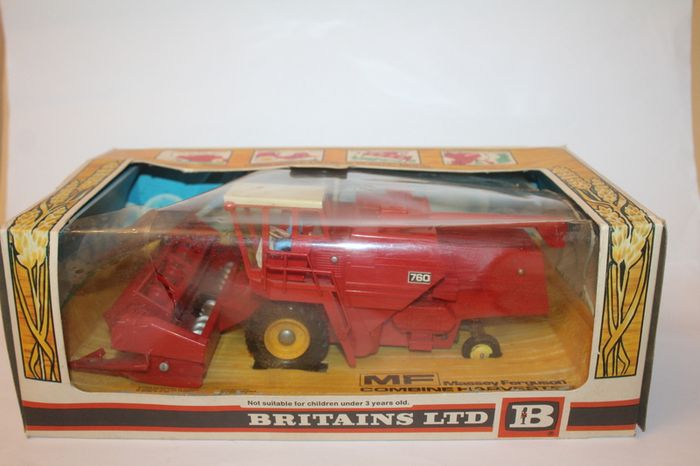 Britains - Farm - Massey Ferguson Combine Harvester 760