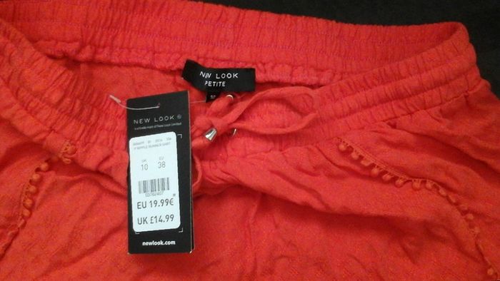 BNWT...Beautiful Burnt Orange Shorts (size 10)