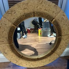 Circular mirror