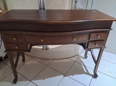 writing desk