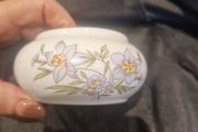 Rose Tara tealight holder