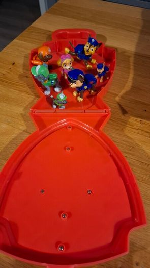 paw patrol figures