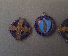 Vintage 2x  Religious Eucharistic Congress Badges 1932 & A 1939 Y.m.c.a. 4th Pilgrimage To Lourdes  Medal