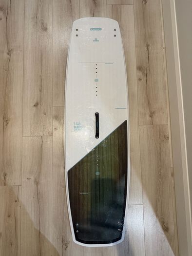 Slingshot Crisis v3 146 kiteboard