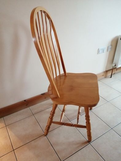 Pine chair