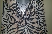 H&amp;M Lovely occasional blouse size UK10 EUR 38 Postage included