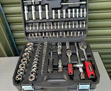 100pcs Socket & Bit Set 1/2" & 1/4"
