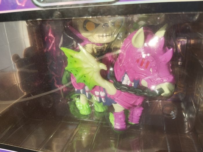 Funko Pop Fusion Scare Mare  Scare Glow 999