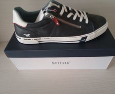 mens Mustang shoes