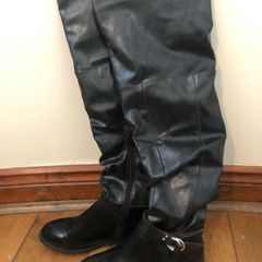 Women's Black Knee Length Boots