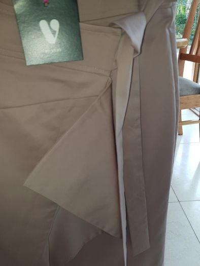 V by Very blush pink/beige wrap skirt size 10 bnwt