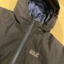 Jack Wolfskin jacket like new size 7-8 years old Image 2