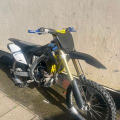 Pit bike