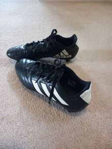 Adidas size 7 Football boots