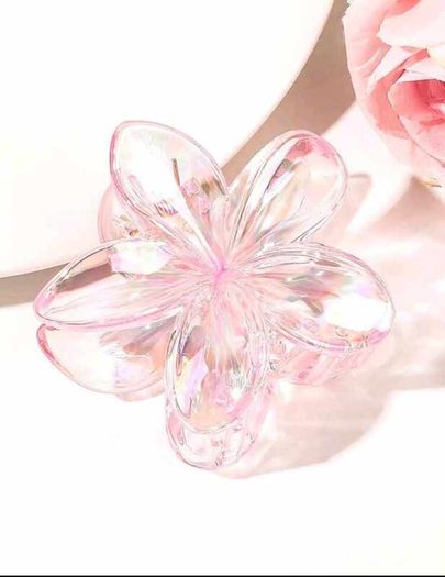 Flower clips