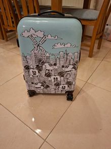 Kids suitcase