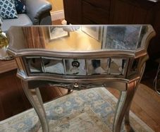 table and matching lamp