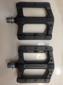 Nukeproof Neutron EVO Flat Pedals New