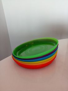 Set of 6 multi-coloured plastic plates