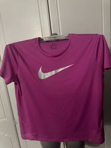 Nike running dri-fit  pink top size M UK12/14 EU40/42 Postage included