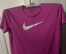 Nike running dri-fit  pink top size M UK12/14 EU40/42 Postage included