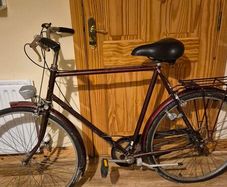 classic vintage raleigh city hybrid  bike