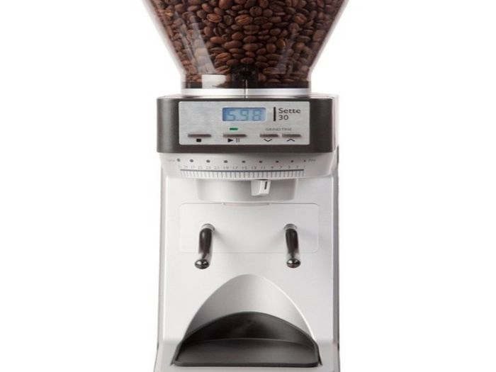 Professional coffee grinder can adjust to grams and size of the coffee grinder.