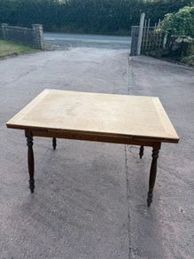 Solid Wood Extendable Table