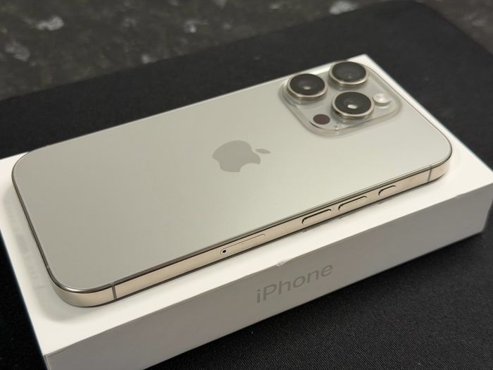 iphone 16 pro