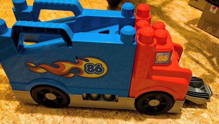 MEGA Building Blocks & Rig Race