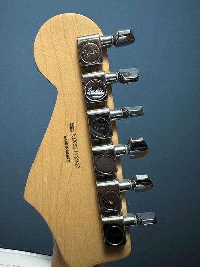 Fender Stratocaster