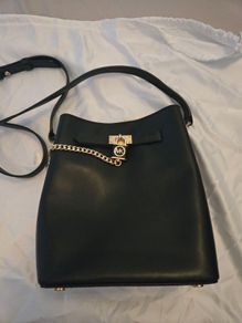 michael kors black leather bucket bag