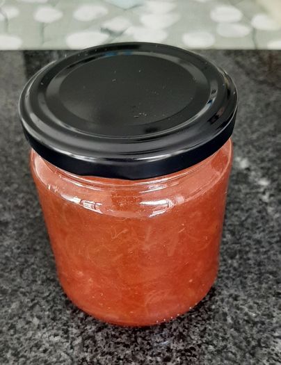 Organic White currant & Organic Rhubarb Jam 220g