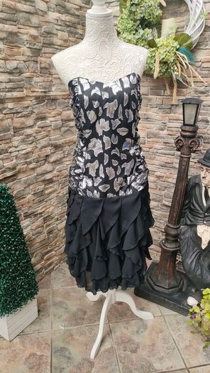 Vintage 80s strapless silver metallic and black ruffle occasion party dress