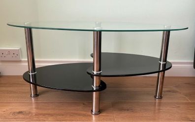 Stylish Oval Coffee Table - Perfect Condition