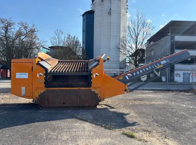 Mobile tracked Screener Portafill MR-2