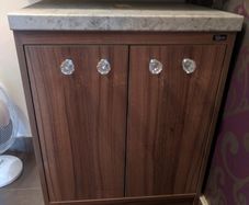 bathroom unit with Lightning mirror