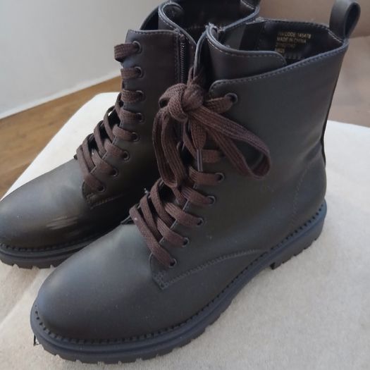 Womens boots