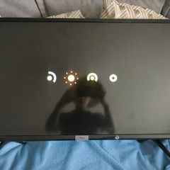 TCL 32" smart tv