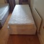4 single beds with mattresses Image 2